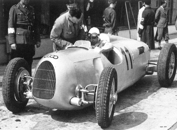 audi-creates-3d-printed-model-1936-auto-union-type-c-3